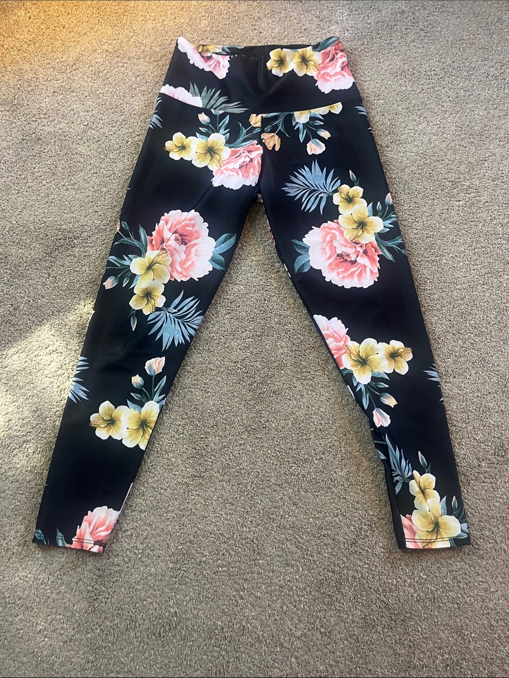 🌸🌸Onzie Black Pink Mint Floral Capris High Waist Yoga Running Tights szM/L EUC